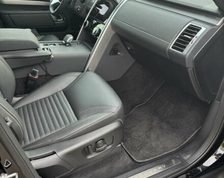 Черный Ленд Ровер Дискавери, объемом двигателя 3 л и пробегом 38 тыс. км за 67500 $, фото 7 на Automoto.ua