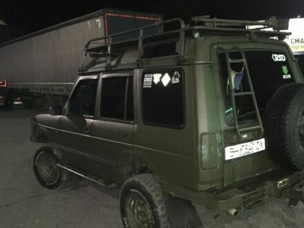 Чорний Ленд Ровер Діскавері, об'ємом двигуна 2.5 л та пробігом 160 тис. км за 4499 $, фото 1 на Automoto.ua