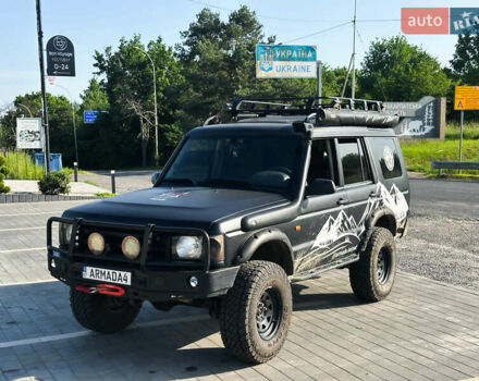 Чорний Ленд Ровер Діскавері, об'ємом двигуна 4 л та пробігом 160 тис. км за 18300 $, фото 1 на Automoto.ua