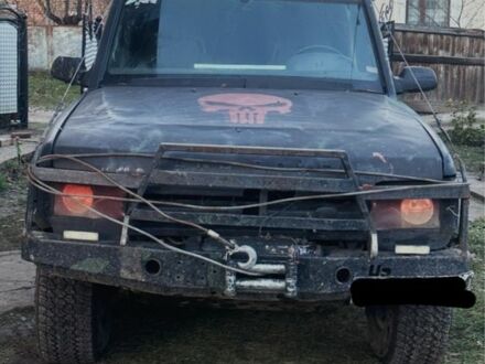 Черный Ленд Ровер Дискавери, объемом двигателя 2.5 л и пробегом 300 тыс. км за 2250 $, фото 1 на Automoto.ua