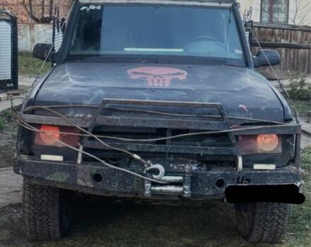 Черный Ленд Ровер Дискавери, объемом двигателя 2.5 л и пробегом 300 тыс. км за 2250 $, фото 1 на Automoto.ua