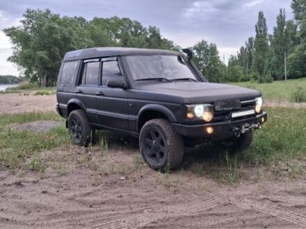 Чорний Ленд Ровер Діскавері, об'ємом двигуна 2.5 л та пробігом 250 тис. км за 4300 $, фото 1 на Automoto.ua