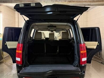 Черный Ленд Ровер Дискавери, объемом двигателя 2.72 л и пробегом 246 тыс. км за 8700 $, фото 1 на Automoto.ua