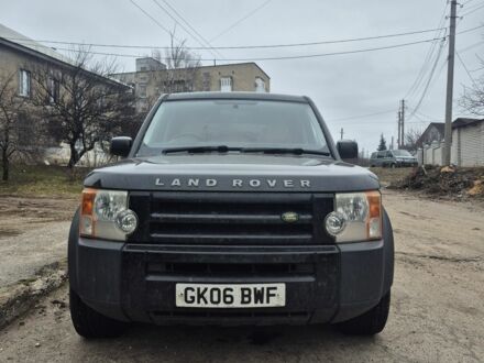 Чорний Ленд Ровер Діскавері, об'ємом двигуна 2.7 л та пробігом 134 тис. км за 4400 $, фото 1 на Automoto.ua