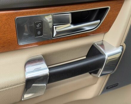 Коричневий Ленд Ровер Діскавері, об'ємом двигуна 3 л та пробігом 164 тис. км за 19000 $, фото 13 на Automoto.ua