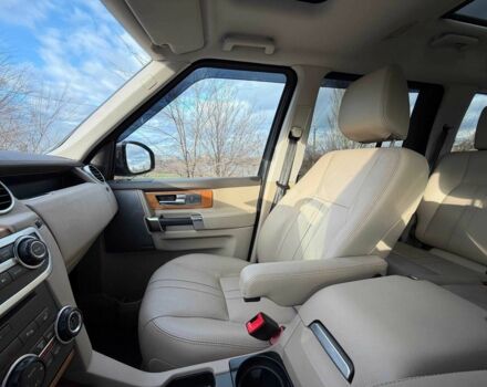 Коричневий Ленд Ровер Діскавері, об'ємом двигуна 3 л та пробігом 164 тис. км за 19000 $, фото 19 на Automoto.ua