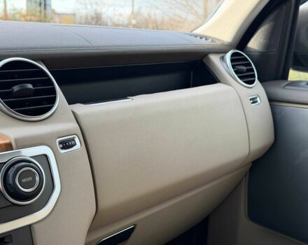 Коричневий Ленд Ровер Діскавері, об'ємом двигуна 3 л та пробігом 164 тис. км за 19000 $, фото 18 на Automoto.ua