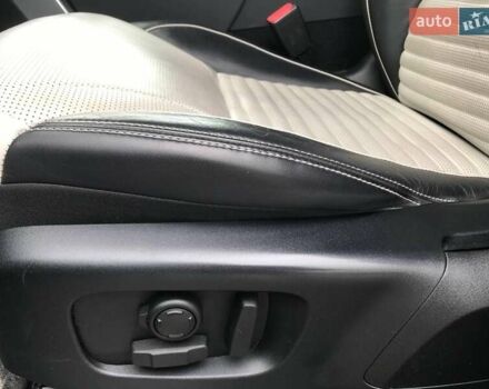 Коричневый Ленд Ровер Дискавери, объемом двигателя 3 л и пробегом 129 тыс. км за 58490 $, фото 17 на Automoto.ua