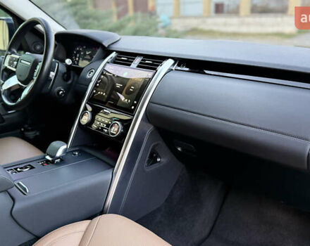 Коричневый Ленд Ровер Дискавери, объемом двигателя 3 л и пробегом 65 тыс. км за 57900 $, фото 38 на Automoto.ua