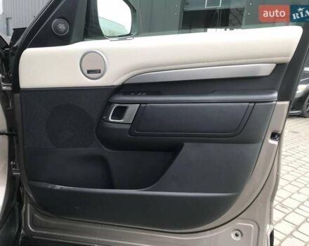 Коричневый Ленд Ровер Дискавери, объемом двигателя 3 л и пробегом 129 тыс. км за 58490 $, фото 26 на Automoto.ua