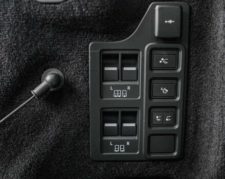 Коричневый Ленд Ровер Дискавери, объемом двигателя 3 л и пробегом 49 тыс. км за 49900 $, фото 113 на Automoto.ua