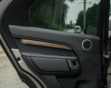 Коричневый Ленд Ровер Дискавери, объемом двигателя 3 л и пробегом 49 тыс. км за 49900 $, фото 60 на Automoto.ua