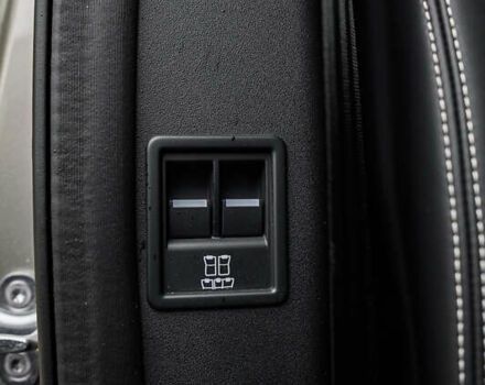 Коричневый Ленд Ровер Дискавери, объемом двигателя 3 л и пробегом 49 тыс. км за 49900 $, фото 72 на Automoto.ua