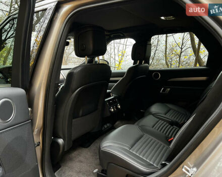 Коричневый Ленд Ровер Дискавери, объемом двигателя 3 л и пробегом 45 тыс. км за 69990 $, фото 19 на Automoto.ua