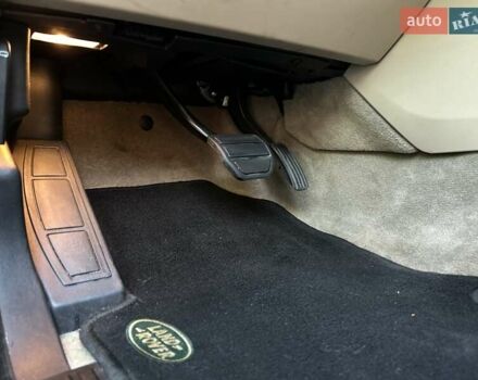 Красный Ленд Ровер Дискавери, объемом двигателя 3 л и пробегом 121 тыс. км за 22950 $, фото 33 на Automoto.ua