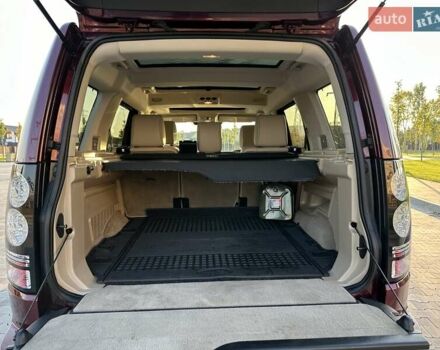 Красный Ленд Ровер Дискавери, объемом двигателя 3 л и пробегом 121 тыс. км за 22950 $, фото 5 на Automoto.ua