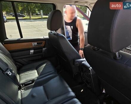 Красный Ленд Ровер Дискавери, объемом двигателя 3 л и пробегом 200 тыс. км за 16700 $, фото 10 на Automoto.ua