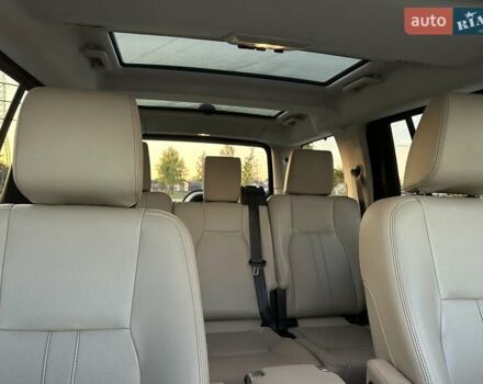 Красный Ленд Ровер Дискавери, объемом двигателя 3 л и пробегом 121 тыс. км за 22950 $, фото 44 на Automoto.ua