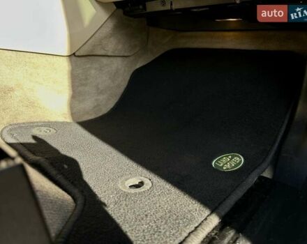 Красный Ленд Ровер Дискавери, объемом двигателя 3 л и пробегом 122 тыс. км за 24500 $, фото 10 на Automoto.ua