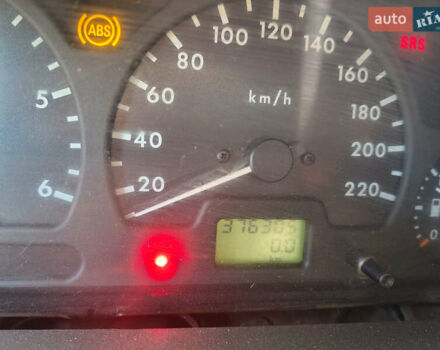 Ленд Ровер Дискавери, объемом двигателя 2.5 л и пробегом 376 тыс. км за 3300 $, фото 11 на Automoto.ua