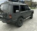 Сірий Ленд Ровер Діскавері, об'ємом двигуна 2.5 л та пробігом 320 тис. км за 12000 $, фото 1 на Automoto.ua