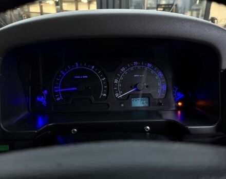 Серый Ленд Ровер Дискавери, объемом двигателя 2.5 л и пробегом 205 тыс. км за 4200 $, фото 16 на Automoto.ua