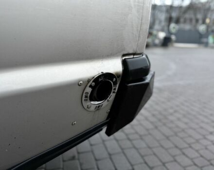 Серый Ленд Ровер Дискавери, объемом двигателя 2.5 л и пробегом 205 тыс. км за 4200 $, фото 6 на Automoto.ua