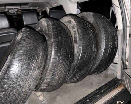 Серый Ленд Ровер Дискавери, объемом двигателя 0 л и пробегом 200 тыс. км за 3500 $, фото 22 на Automoto.ua