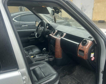 Сірий Ленд Ровер Діскавері, об'ємом двигуна 2.72 л та пробігом 350 тис. км за 9300 $, фото 2 на Automoto.ua