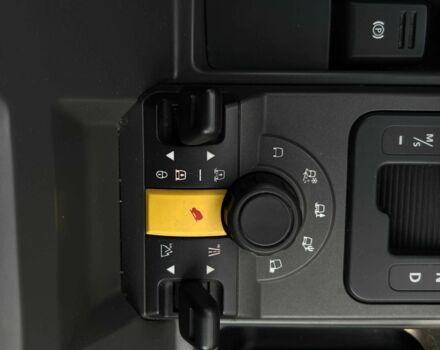 Сірий Ленд Ровер Діскавері, об'ємом двигуна 2.7 л та пробігом 279 тис. км за 10650 $, фото 17 на Automoto.ua