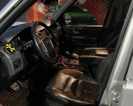 Сірий Ленд Ровер Діскавері, об'ємом двигуна 2.7 л та пробігом 367 тис. км за 3750 $, фото 5 на Automoto.ua