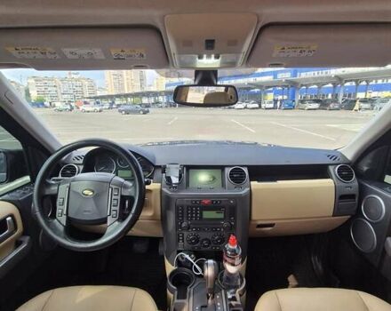 Сірий Ленд Ровер Діскавері, об'ємом двигуна 2.7 л та пробігом 392 тис. км за 9300 $, фото 3 на Automoto.ua