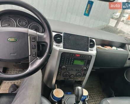 Сірий Ленд Ровер Діскавері, об'ємом двигуна 2.7 л та пробігом 370 тис. км за 11000 $, фото 2 на Automoto.ua