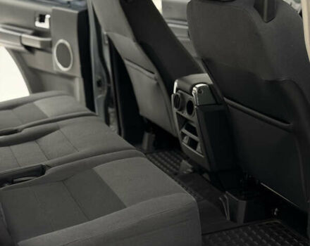 Сірий Ленд Ровер Діскавері, об'ємом двигуна 2.72 л та пробігом 320 тис. км за 9500 $, фото 10 на Automoto.ua