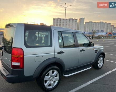 Серый Ленд Ровер Дискавери, объемом двигателя 2.72 л и пробегом 361 тыс. км за 12000 $, фото 1 на Automoto.ua