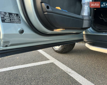 Серый Ленд Ровер Дискавери, объемом двигателя 2.72 л и пробегом 361 тыс. км за 12000 $, фото 20 на Automoto.ua