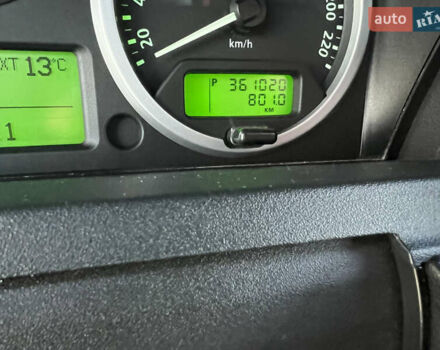 Серый Ленд Ровер Дискавери, объемом двигателя 2.72 л и пробегом 361 тыс. км за 12000 $, фото 12 на Automoto.ua