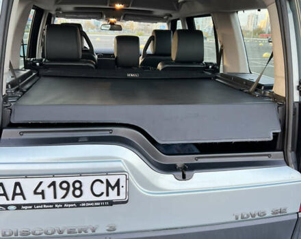 Серый Ленд Ровер Дискавери, объемом двигателя 2.72 л и пробегом 361 тыс. км за 12000 $, фото 10 на Automoto.ua