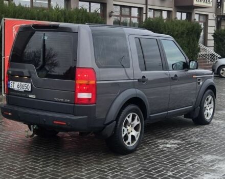 Серый Ленд Ровер Дискавери, объемом двигателя 3 л и пробегом 250 тыс. км за 6731 $, фото 2 на Automoto.ua