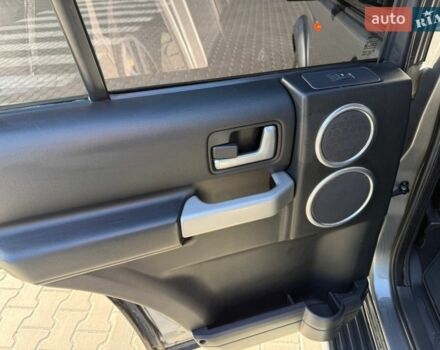 Серый Ленд Ровер Дискавери, объемом двигателя 2.7 л и пробегом 251 тыс. км за 11800 $, фото 17 на Automoto.ua