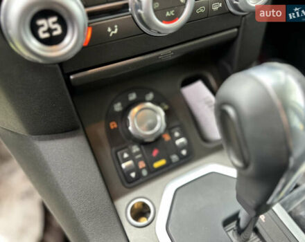 Серый Ленд Ровер Дискавери, объемом двигателя 2.99 л и пробегом 254 тыс. км за 15999 $, фото 40 на Automoto.ua