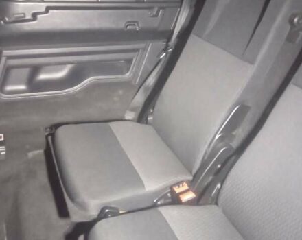 Серый Ленд Ровер Дискавери, объемом двигателя 3 л и пробегом 225 тыс. км за 17500 $, фото 34 на Automoto.ua