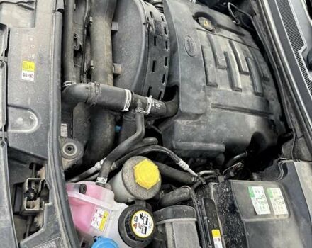 Серый Ленд Ровер Дискавери, объемом двигателя 2.99 л и пробегом 225 тыс. км за 16950 $, фото 68 на Automoto.ua