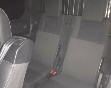 Серый Ленд Ровер Дискавери, объемом двигателя 3 л и пробегом 225 тыс. км за 17500 $, фото 36 на Automoto.ua