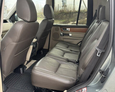 Серый Ленд Ровер Дискавери, объемом двигателя 3 л и пробегом 186 тыс. км за 19000 $, фото 29 на Automoto.ua