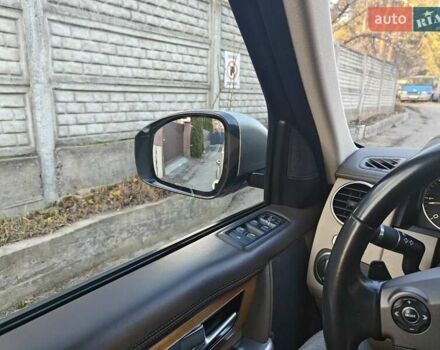 Сірий Ленд Ровер Діскавері, об'ємом двигуна 2.99 л та пробігом 177 тис. км за 26500 $, фото 15 на Automoto.ua