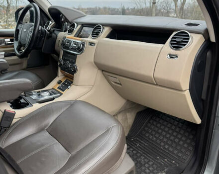 Серый Ленд Ровер Дискавери, объемом двигателя 3 л и пробегом 186 тыс. км за 19000 $, фото 27 на Automoto.ua