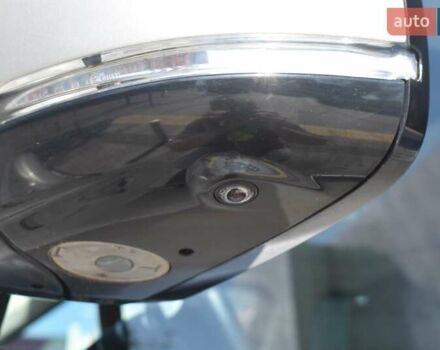 Серый Ленд Ровер Дискавери, объемом двигателя 3 л и пробегом 123 тыс. км за 20900 $, фото 4 на Automoto.ua