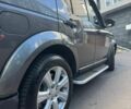 Сірий Ленд Ровер Діскавері, об'ємом двигуна 3 л та пробігом 328 тис. км за 24800 $, фото 8 на Automoto.ua