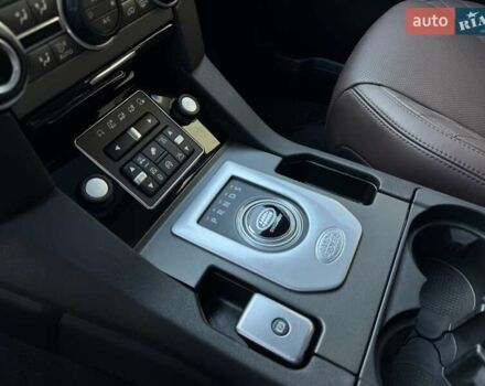 Серый Ленд Ровер Дискавери, объемом двигателя 2.99 л и пробегом 150 тыс. км за 28500 $, фото 24 на Automoto.ua